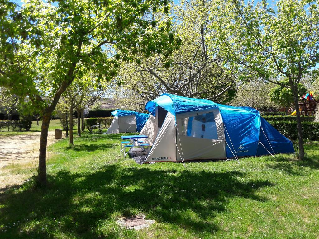 Cabanas-Bungalows-Camping "La Vera" Jarandilla de la Vera Exterior photo